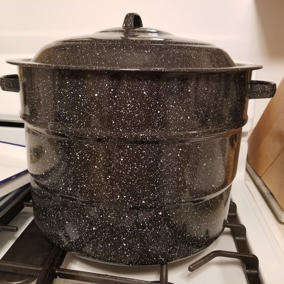 Columbian Home Products Other - VINTAGE Water Bath Canning Pot Blk/Wht speckled Enamelware. Ceased production.